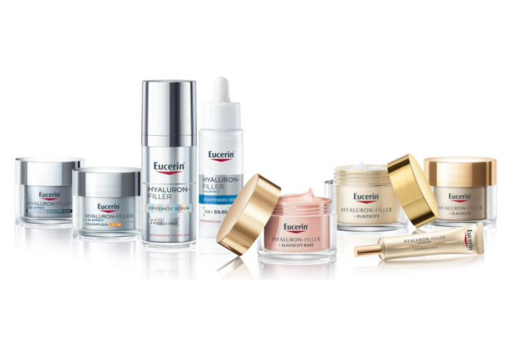 Verschiedene Eucerin-Hyaluron-Filler-Produkte mit unterschiedlichen Verpackungen in einer Reihe angeordnet.