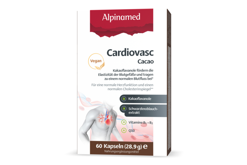 Alpinamed-cardiovasc.png Verpackung von Alpinemed Cardiovasc Cacao, vegan, mit Angaben zu Inhaltsstoffen und Anwendung für Herzgesundheit.